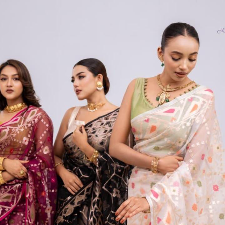 Oitri Saree
